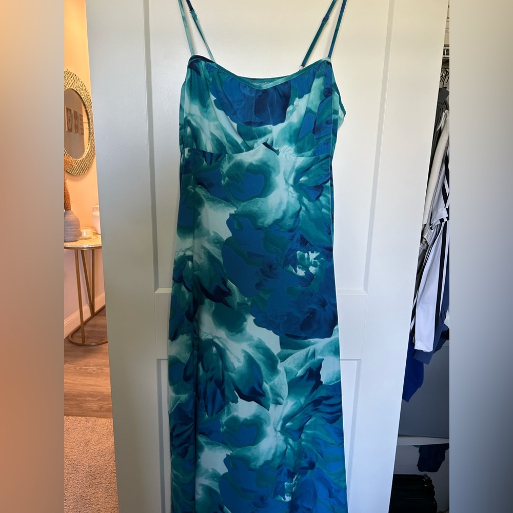 Blue dress